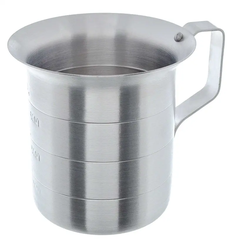 1-Quart Aluminum Liquid Measuring Cup With Graduated Markings 1
