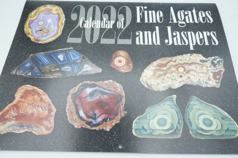 2022 Agate & Jasper Calendar – Twelve-Month Fine Mineral Photography Edition 1