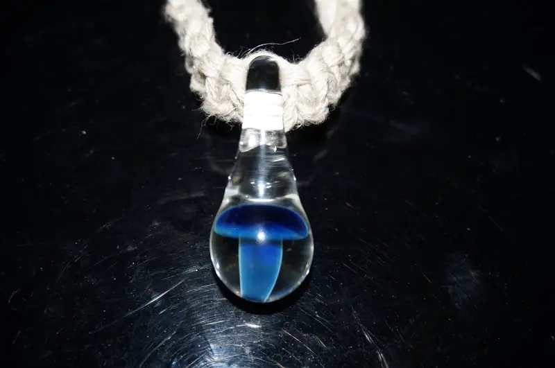 Black-Topped Blue Mushroom Glass Pendant With Hemp Suspension 1