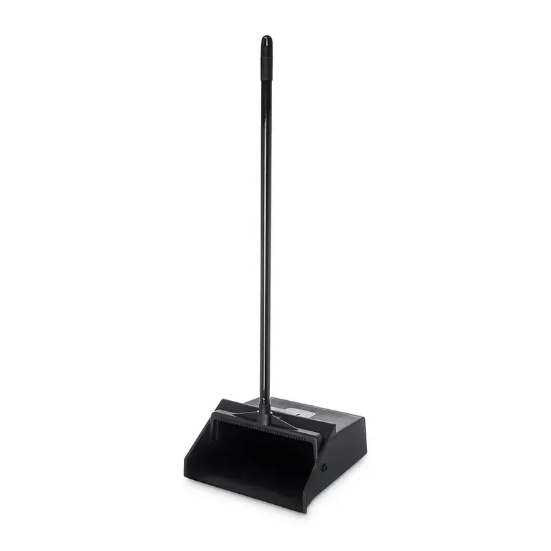 Carlisle Duo-Pan Plastic Lobby Pan With Reinforced Metal Handle – Black, 30-Inch 1