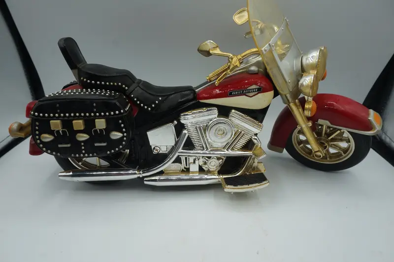 Electronic Harley-Davidson Toy Motorcycle – Interactive Ride-On Style 1