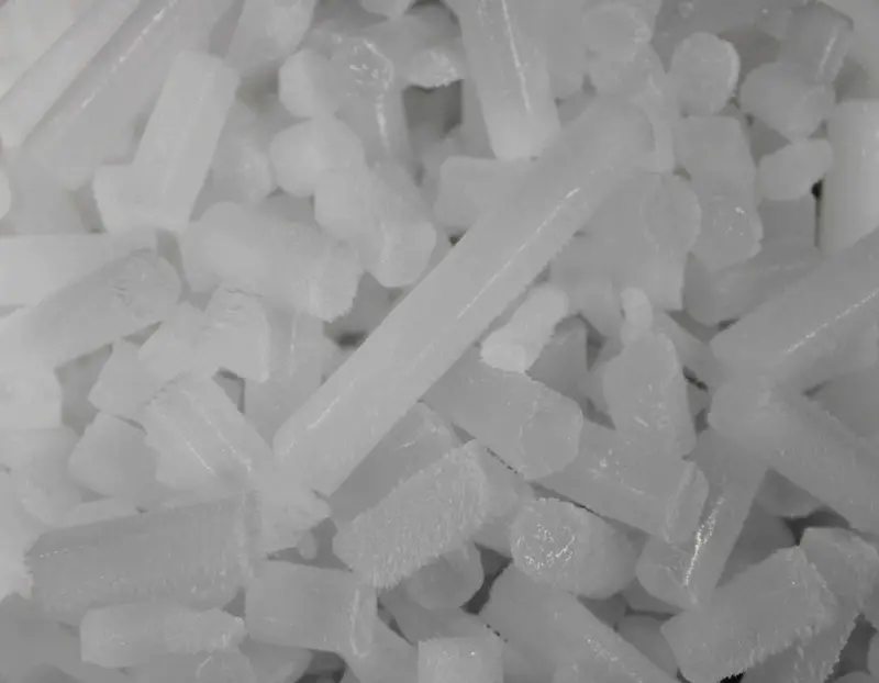 Food-Grade Dry Ice Pellets — Bulk Retail Packaging 1