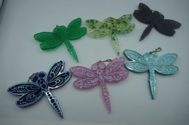Glitterbomb 12-Pack Dragonfly-Themed Keychains | Ohio Hippies 1