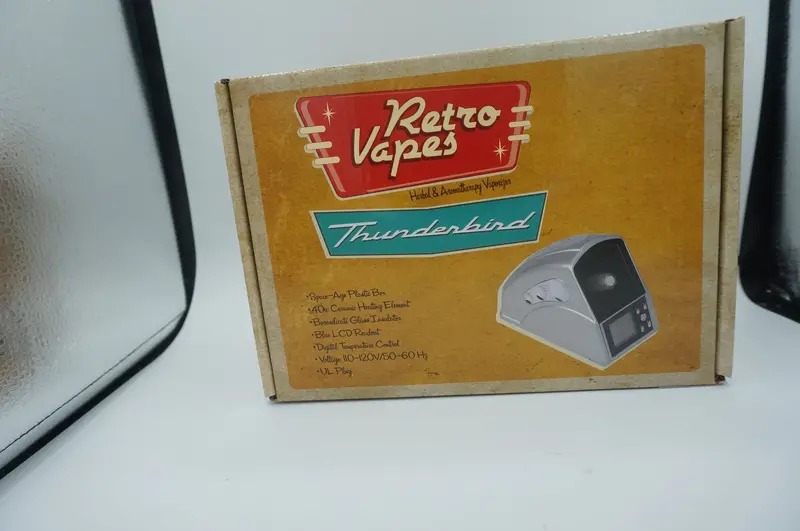Retro-Style Vape Pen – Nostalgic Design Electronic Device 1