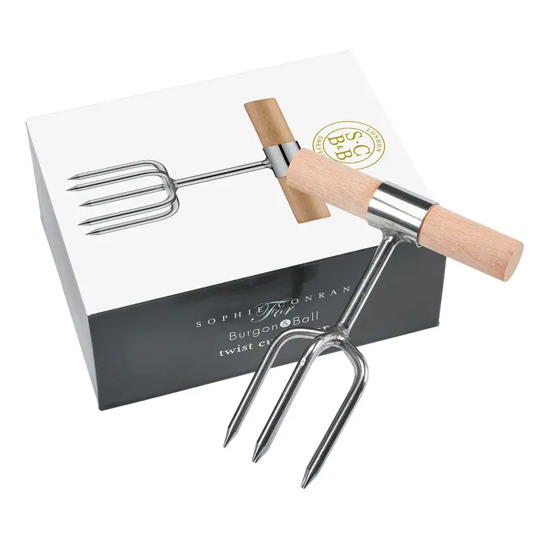 Sophie Conran Twist Cultivator – Dual-Action Soil Loosener 1