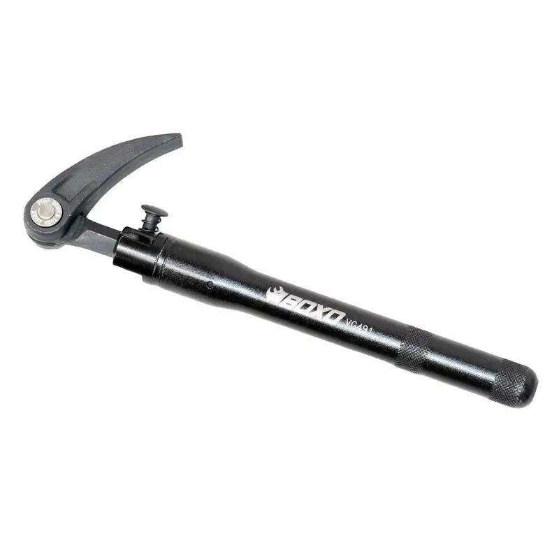 Telescoping 13-To-19.25-Inch Gear-Jaw Pry Bar With Locking Mechanism 1
