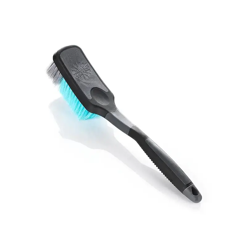 The Rag Company Ultra Wheel & Body Brush – Dual-Textured Detailing Brush 1