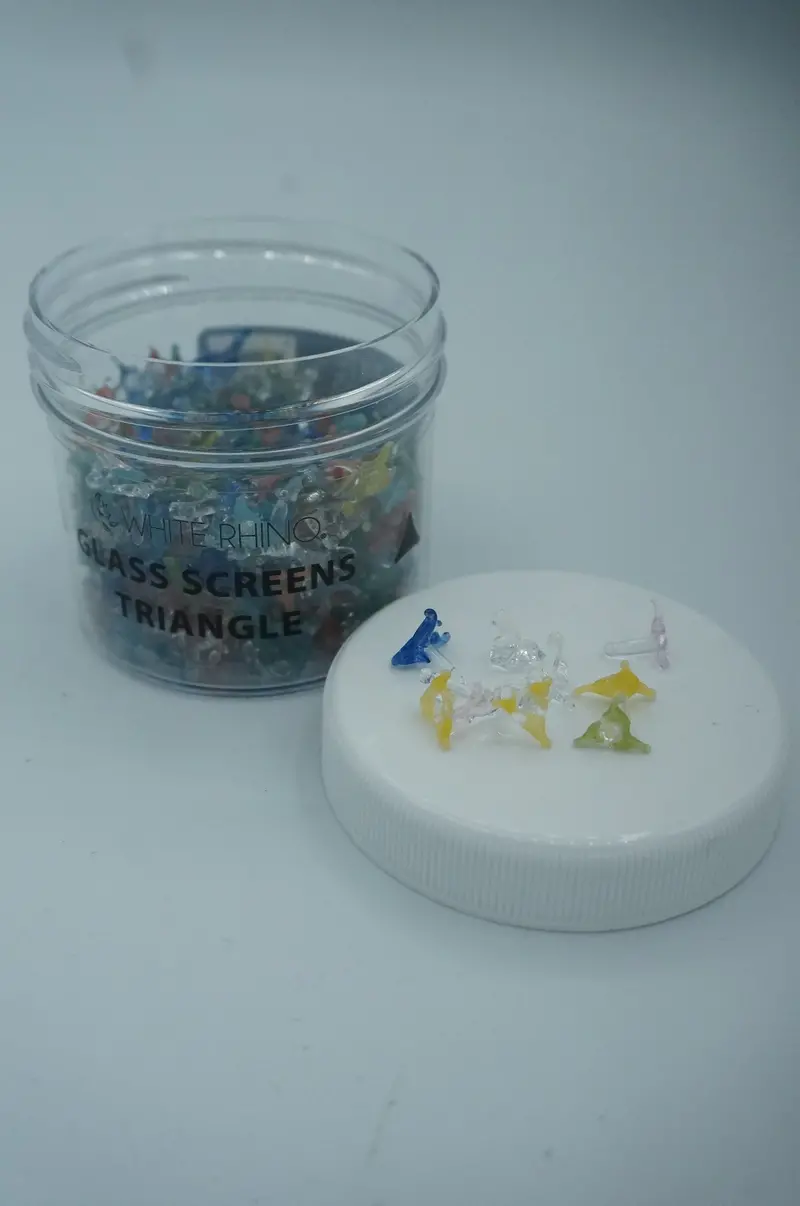 Triangular Glass Screen For Bongs & Pipes 1