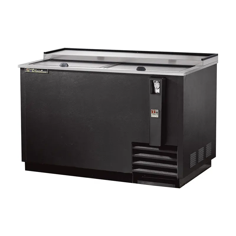 True Td-50-18 Refrigerated Horizontal Bottle Cooler – Solid Slide Flat Top Design 1