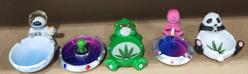 Variety Pack Of Decorative Ashtrays | Ohio Hippies 1
