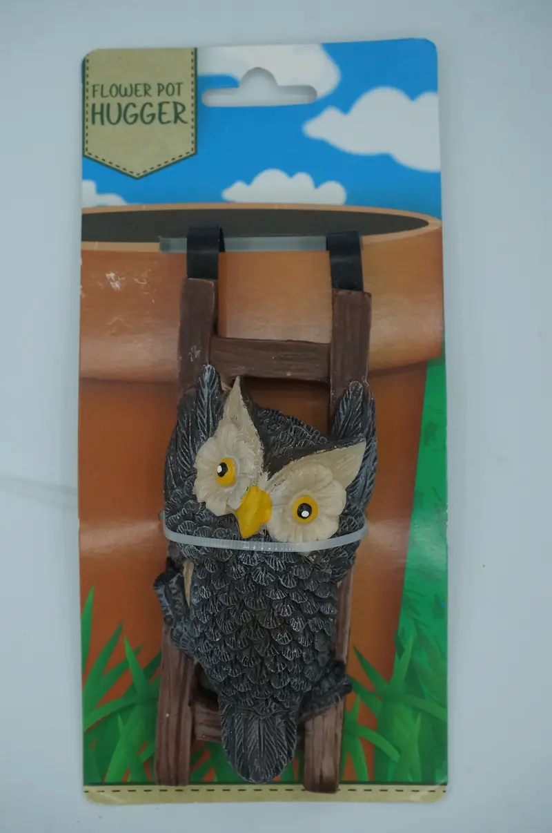 Whimsical Owl-Shaped Ceramic Flower Pot Hanger 1